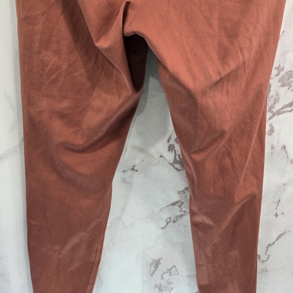 Girlfriend Collective Leggings Womens Medium Terracotta Clay Antler Crop 7/8 - Picture 7 of 11
